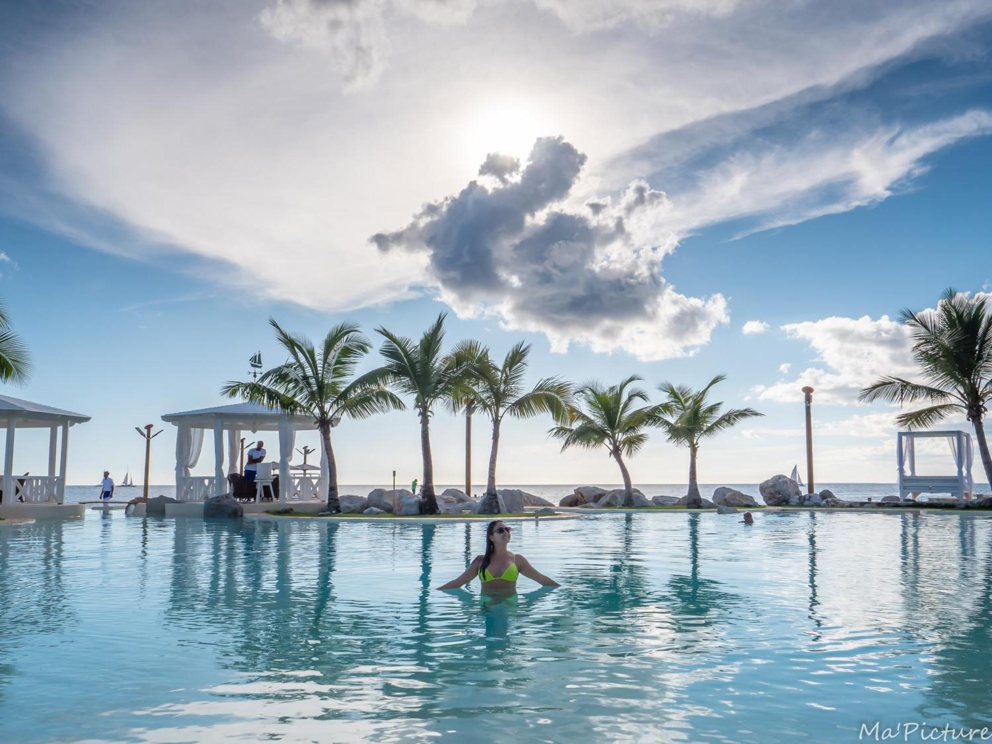 Tracadero Beach Club & Holidays Rentals Байяибе Экстерьер фото