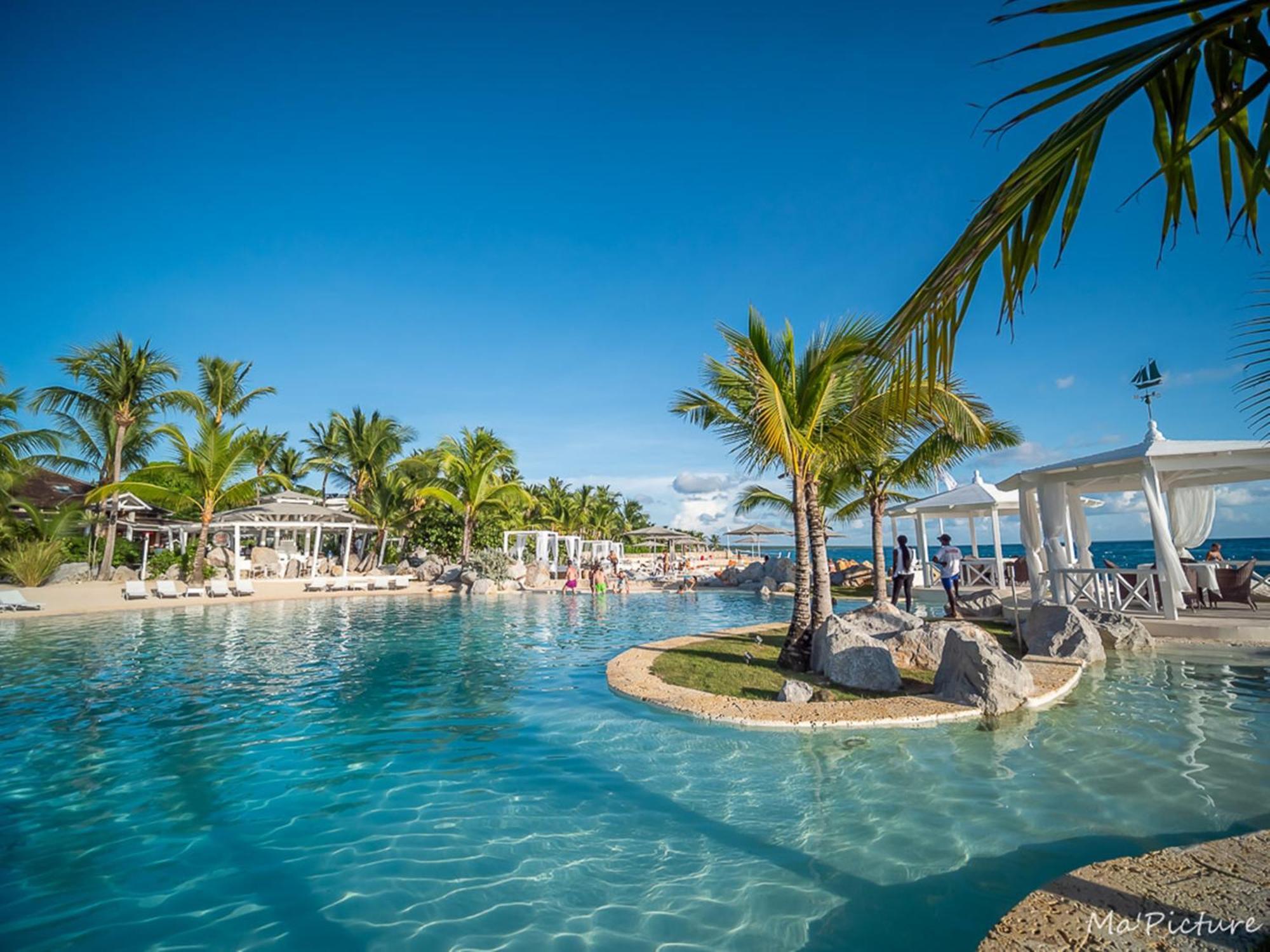 Tracadero Beach Club & Holidays Rentals Байяибе Экстерьер фото