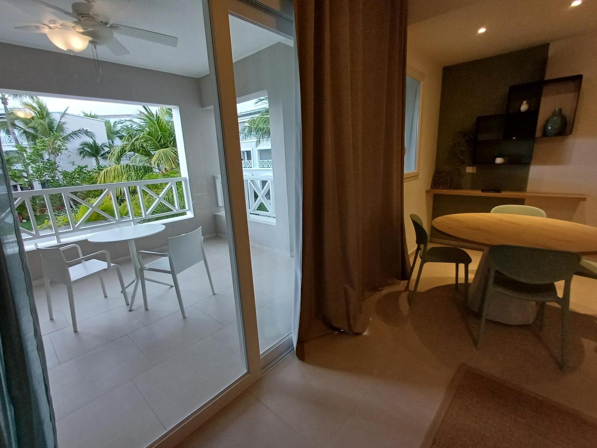 Tracadero Beach Club & Holidays Rentals Байяибе Номер фото